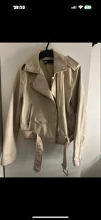 Stijlvol beige Zara bikerjack - Zo goed als nieuw, Ophalen of Verzenden, Zo goed als nieuw, Maat 42/44 (L), Beige