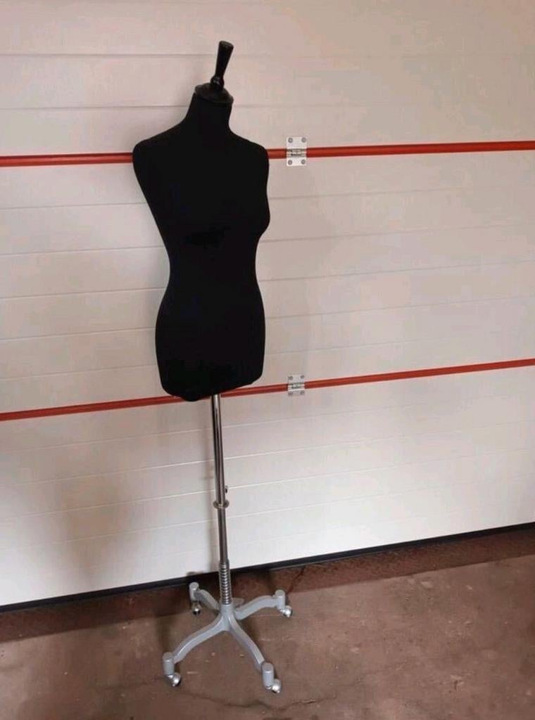 Paspop met wiellen, Hobby en Vrije tijd, Naaien en Fournituren, Ophalen of Verzenden, Gebruikt, Paspop