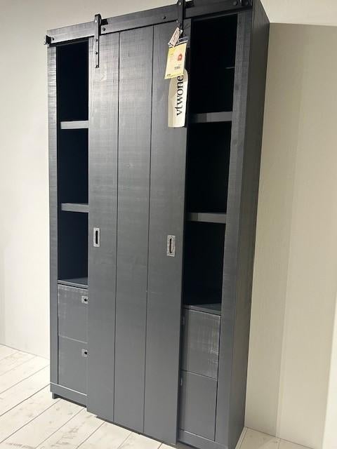 vtwonen barn kast zwart met schuifdeur, Huis en Inrichting, Ophalen, Gebruikt, Met deur(en), 200 cm of meer