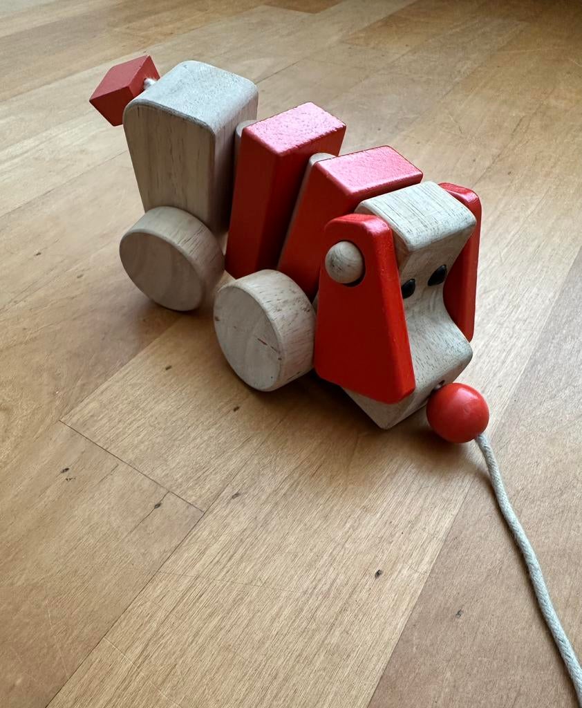 Twee houten trekfiguren (hond en kip), Ophalen of Verzenden, Gebruikt, Duw- of Trekspeelgoed