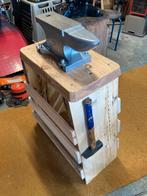 Aambeeld met nieuwe stevige bok, Ophalen of Verzenden, Nieuw