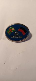 Vintage Speldje: 80 jaar vierdaagse  Nederland  Duitsland, Ophalen of Verzenden, Overige materialen