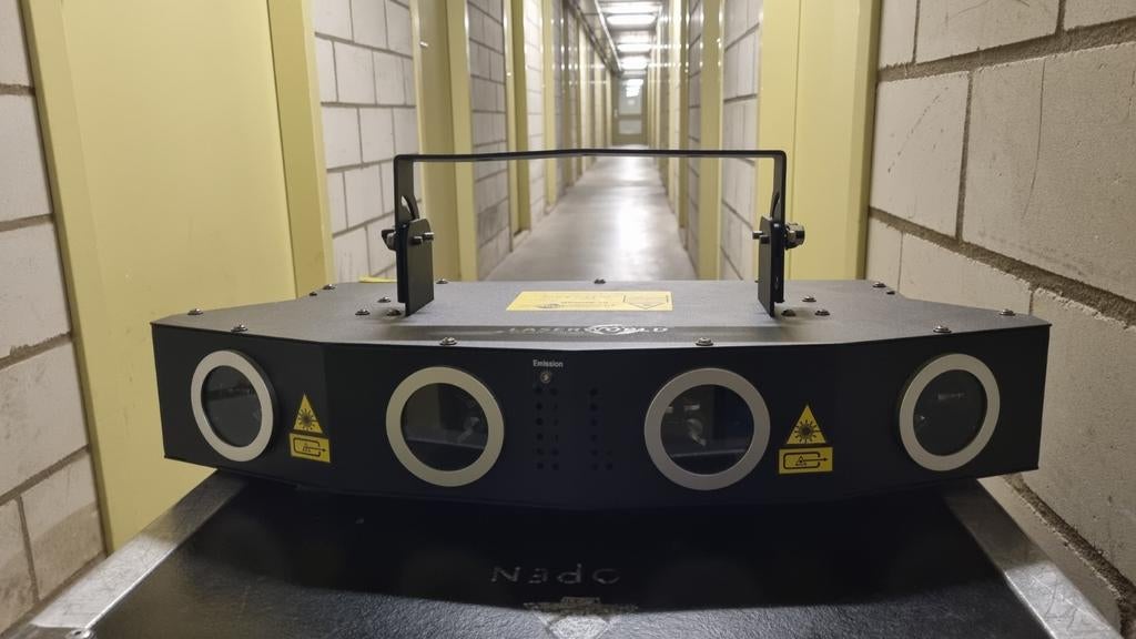 Laserworld EL-900 RGB laser, Ophalen, Zo goed als nieuw, Laser, Geluidgestuurd