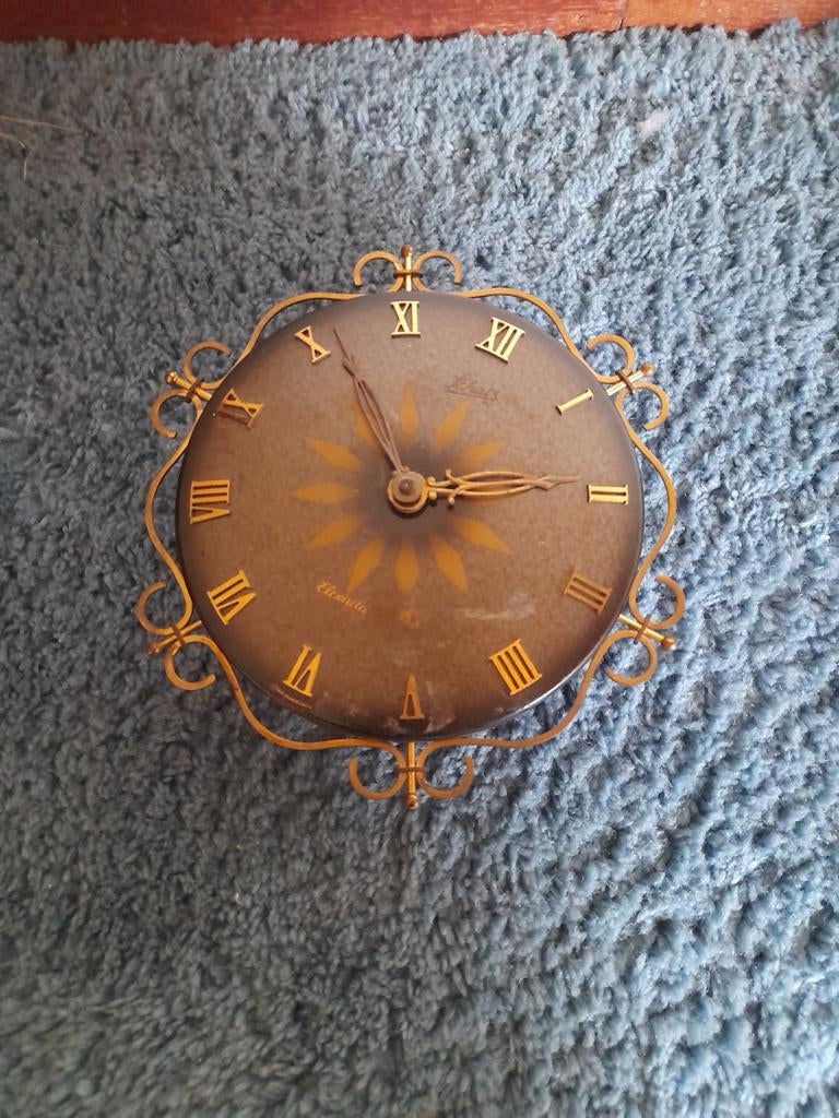 Oude klok defect, voor onderdelen, Antiek en Kunst, Ophalen