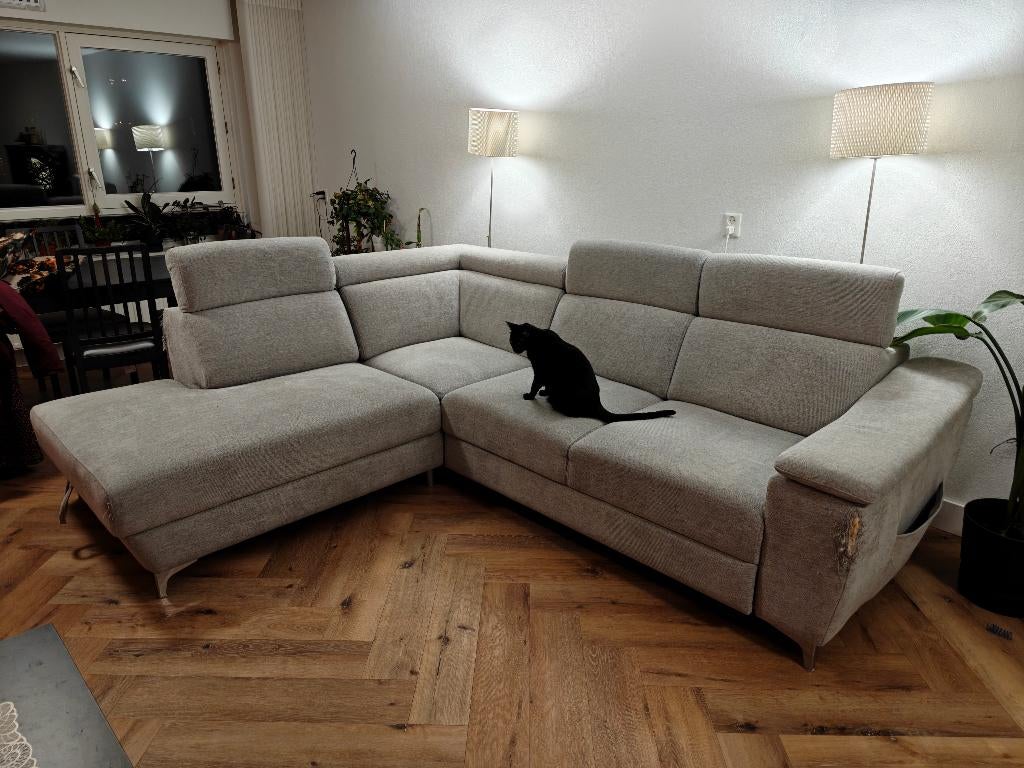 Hoekbank met slaapfunctie en opbergruimte - 266x225 cm, Huis en Inrichting, Banken | Bankstellen, Ophalen, 250 tot 300 cm, Gebruikt