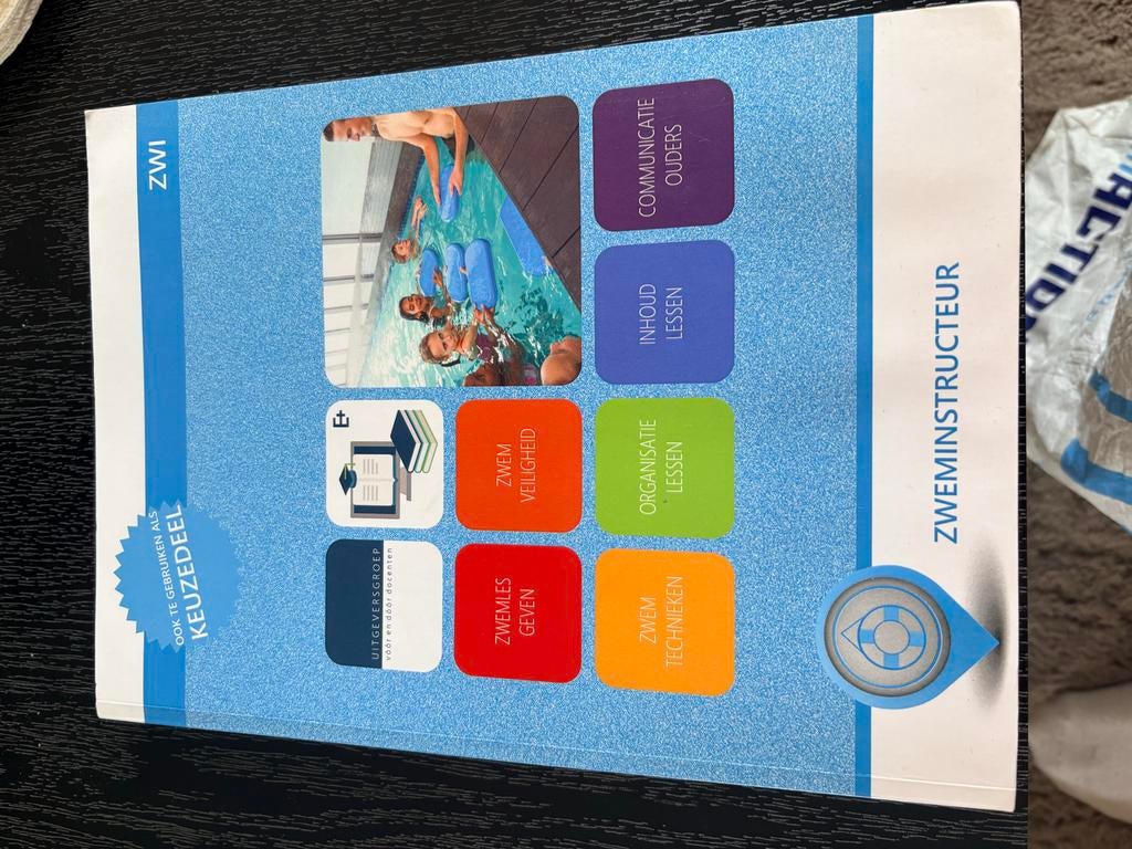 Zweminstructeur Keuzedeel Lifeguard Sport & Bewegen, Boeken, Studieboeken en Cursussen, Ophalen of Verzenden, Gelezen, MBO