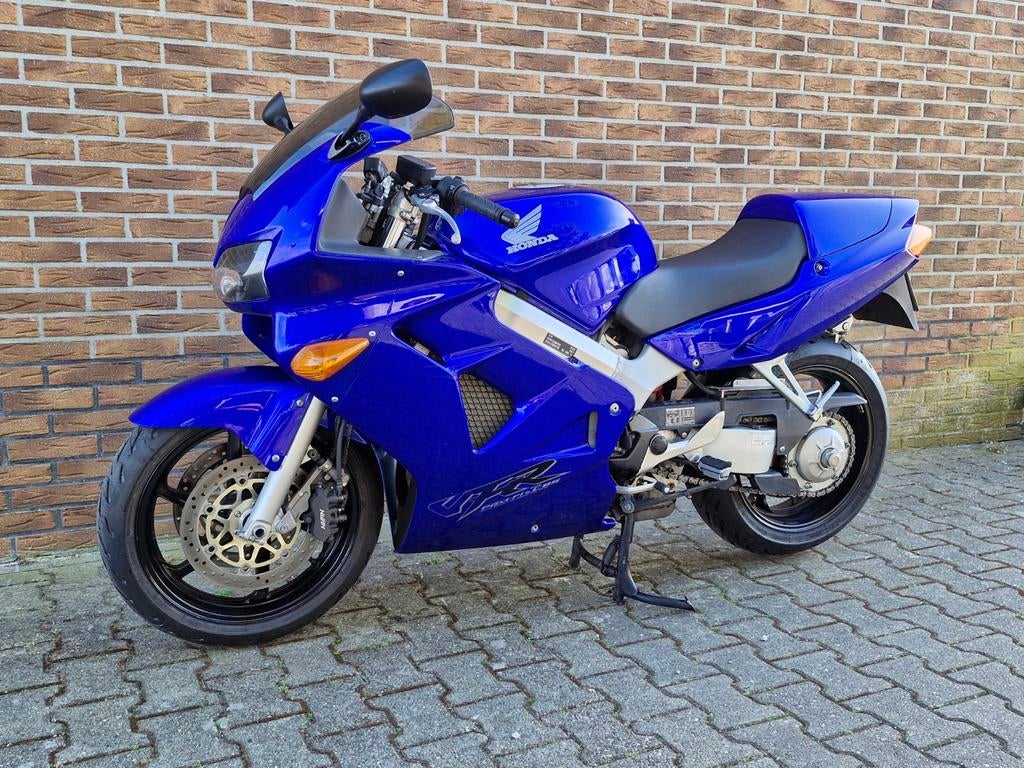 Mooie Honda VFR 800 fi | 2000 | nieuwe banden | vfr800, 4 cilinders, Motorrijbewijs A, Bedrijf, 800 cc