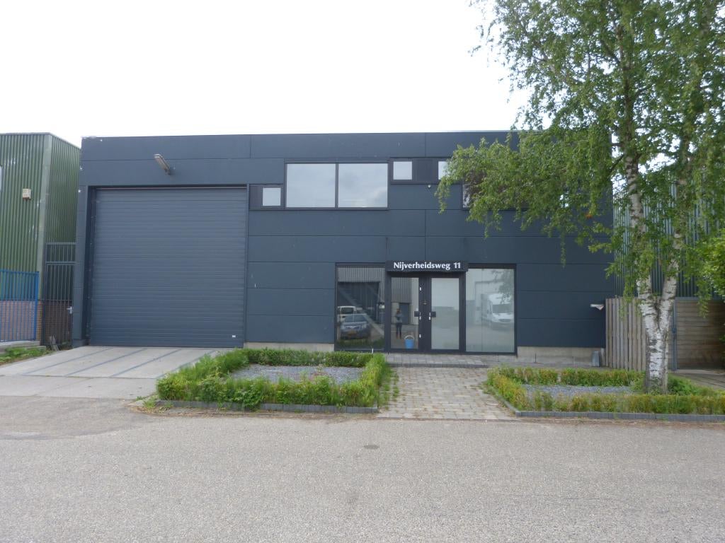 710 m2 bedrijfspand per 15-06 met 100 m2 terein in Kamerik, Zakelijke goederen, Bedrijfs Onroerend goed, 710 m², Huur, Bedrijfsruimte