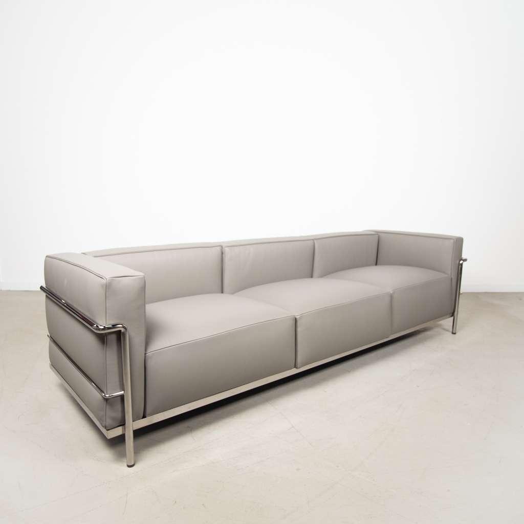 1x Cassina Bank LC3 3-Zits Lichtgrijs Leer – Chroom