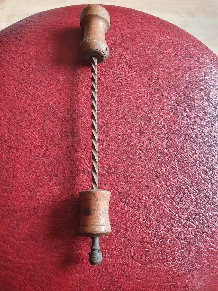 Antieke handboor,hout, metaal, Antiek en Kunst, Antiek | Gereedschap en Instrumenten, Ophalen of Verzenden