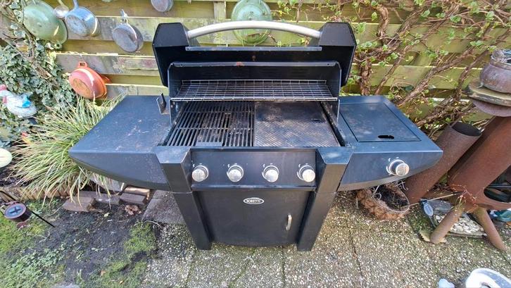 Gebruikte Boretti gasbarbecue met 4 branders en gasfles, Tuin en Terras, Gasbarbecues, Gebruikt, Ophalen