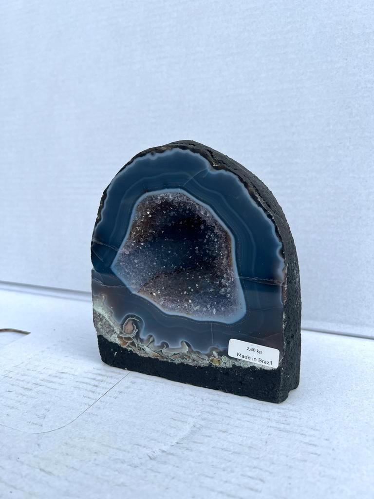 Amethist geode - 2.80kg, Verzamelen, Mineralen en Fossielen, Ophalen of Verzenden, Mineraal