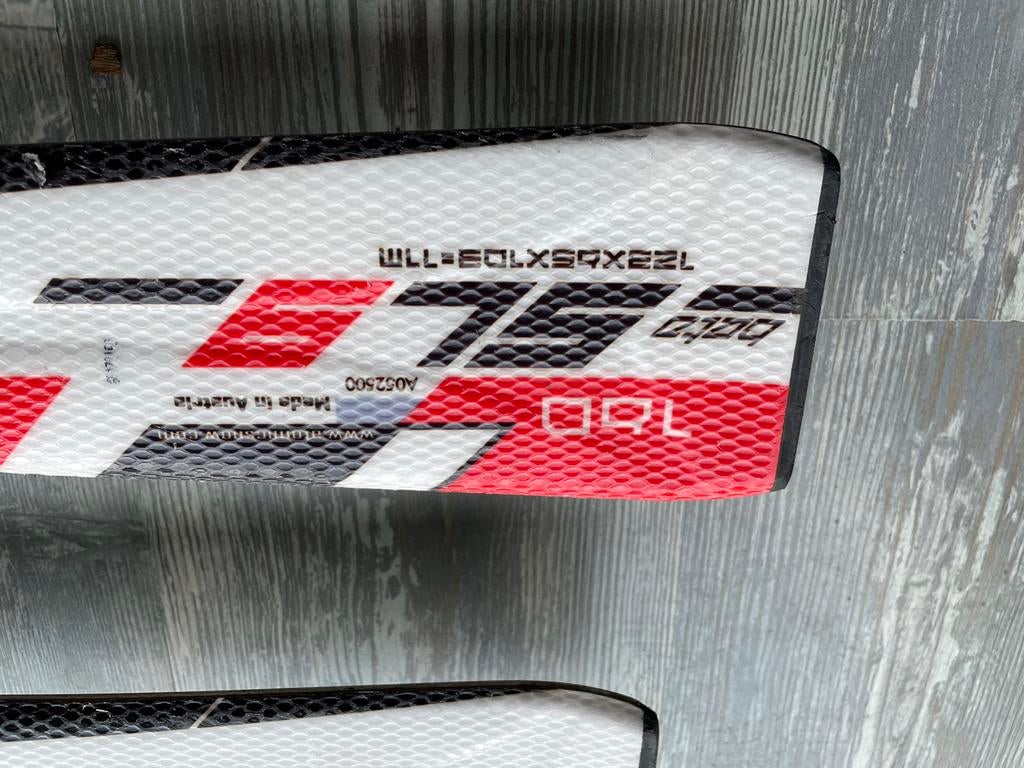 Atomic SL9 Race ski's met bindingen en schoenen maat42, Sport en Fitness, Skiën en Langlaufen, Ophalen, 160 tot 180 cm, Gebruikt