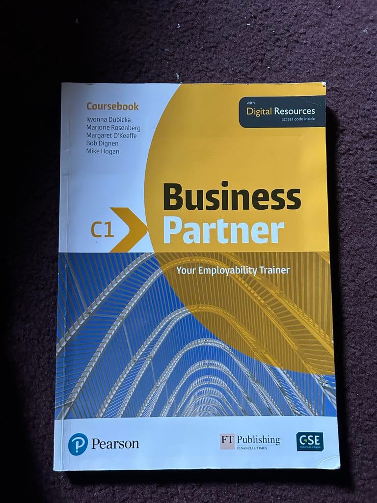 Business Partner C1 Coursebook - Your Employability Trainer, Ophalen of Verzenden, Gamma, Zo goed als nieuw, HBO