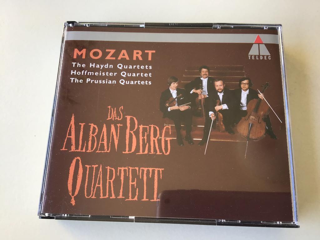 Mozart The Haydn Quartets etc. Alban Berg Quartett 4 CD BOX, Ophalen of Verzenden, Classicisme, Zo goed als nieuw, Kamermuziek