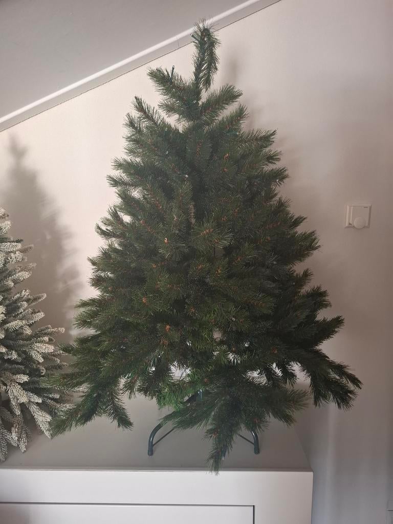 Kerstboom te koop. 1 meter hoog., Diversen, Kerst, Ophalen