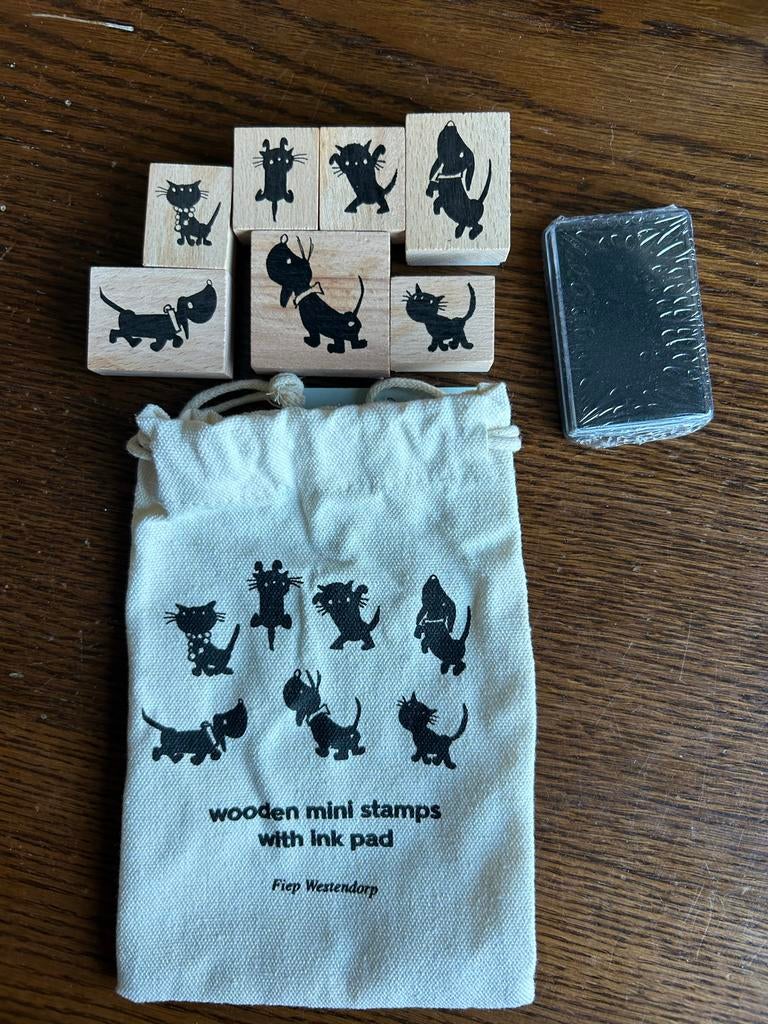 Nieuwe Stempelset Takkie en Siepie met inktkussen, Hobby en Vrije tijd, Stempelen, Verzenden, Nieuw, Houten stempel