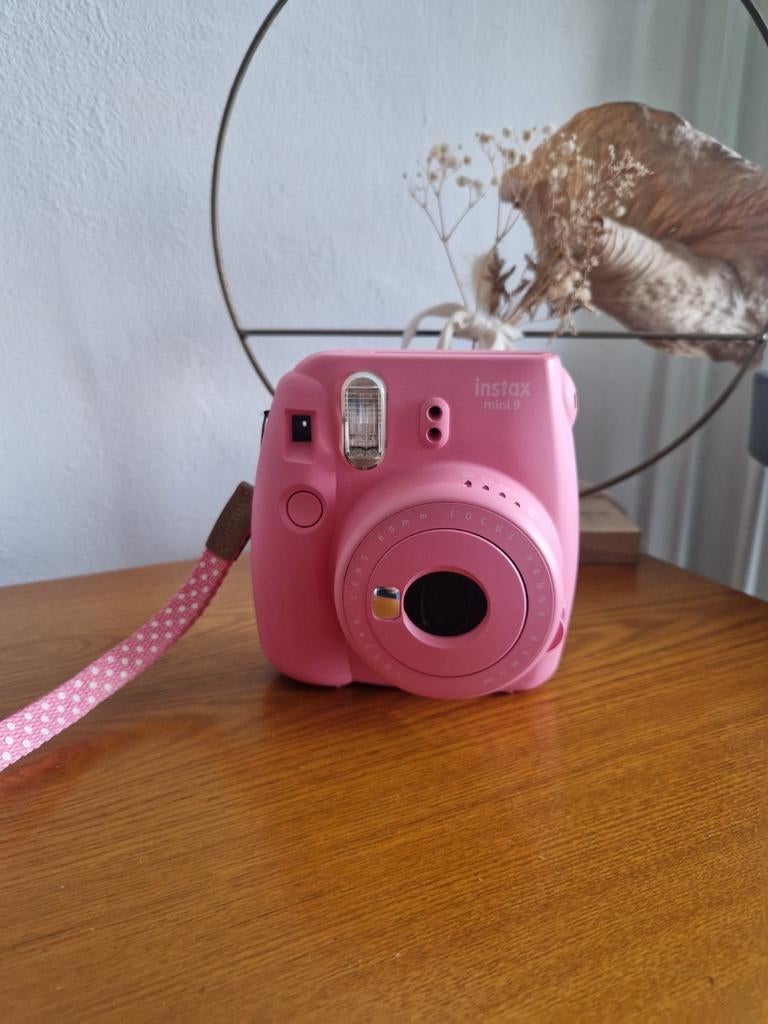 Instax mini 9 pink instant camera, Gebruikt, 1102WT, Katrina Graham, Ophalen of Verzenden
