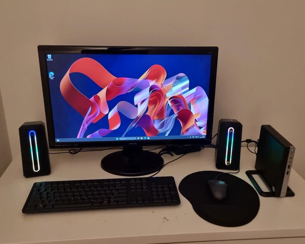 HP ProDesk 400 G3 full setup, Computers en Software, Desktop Pc's, Zo goed als nieuw, 3 tot 4 Ghz, SSD, 4 GB, Met videokaart, Met monitor