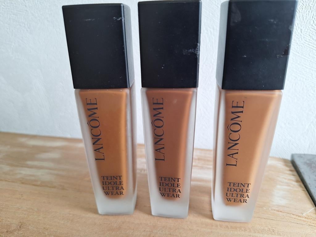 Lancôme teint odole ultra wear nieuw!, Ophalen of Verzenden, Nieuw, Bruin, Gehele gezicht
