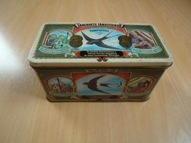 Zwaluw lucifers blik groen, Verzamelen, Rookartikelen, Aanstekers en Luciferdoosjes, Gebruikt, Luciferdoosjes of -merken, Ophalen of Verzenden