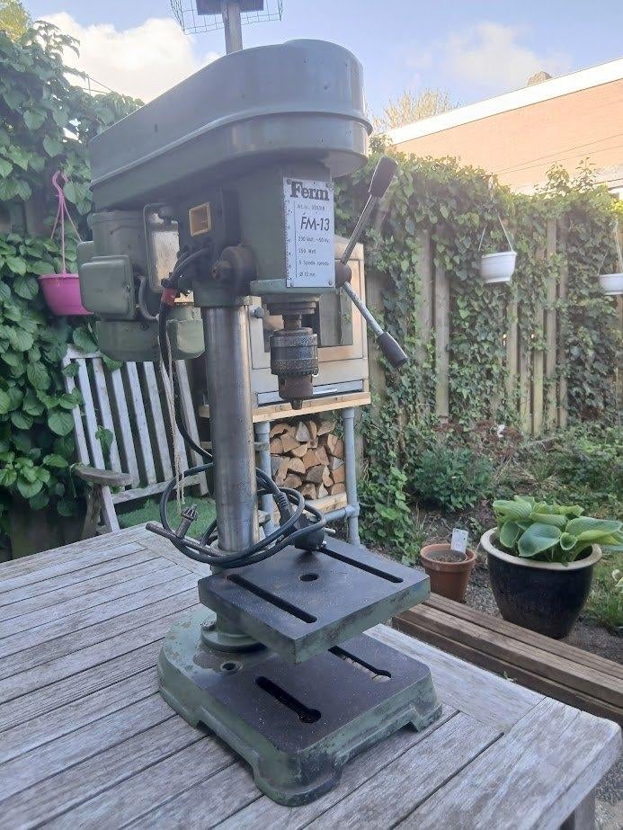 TE KOOP CUIJK FERM KOLOMBOORMACHINE, Doe-het-zelf en Verbouw, Gereedschap | Boormachines, Ophalen, Gebruikt, Minder dan 400 watt