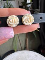 Vintage   celluloid roos-oorbellen, Verzenden, Zo goed als nieuw, Overige materialen