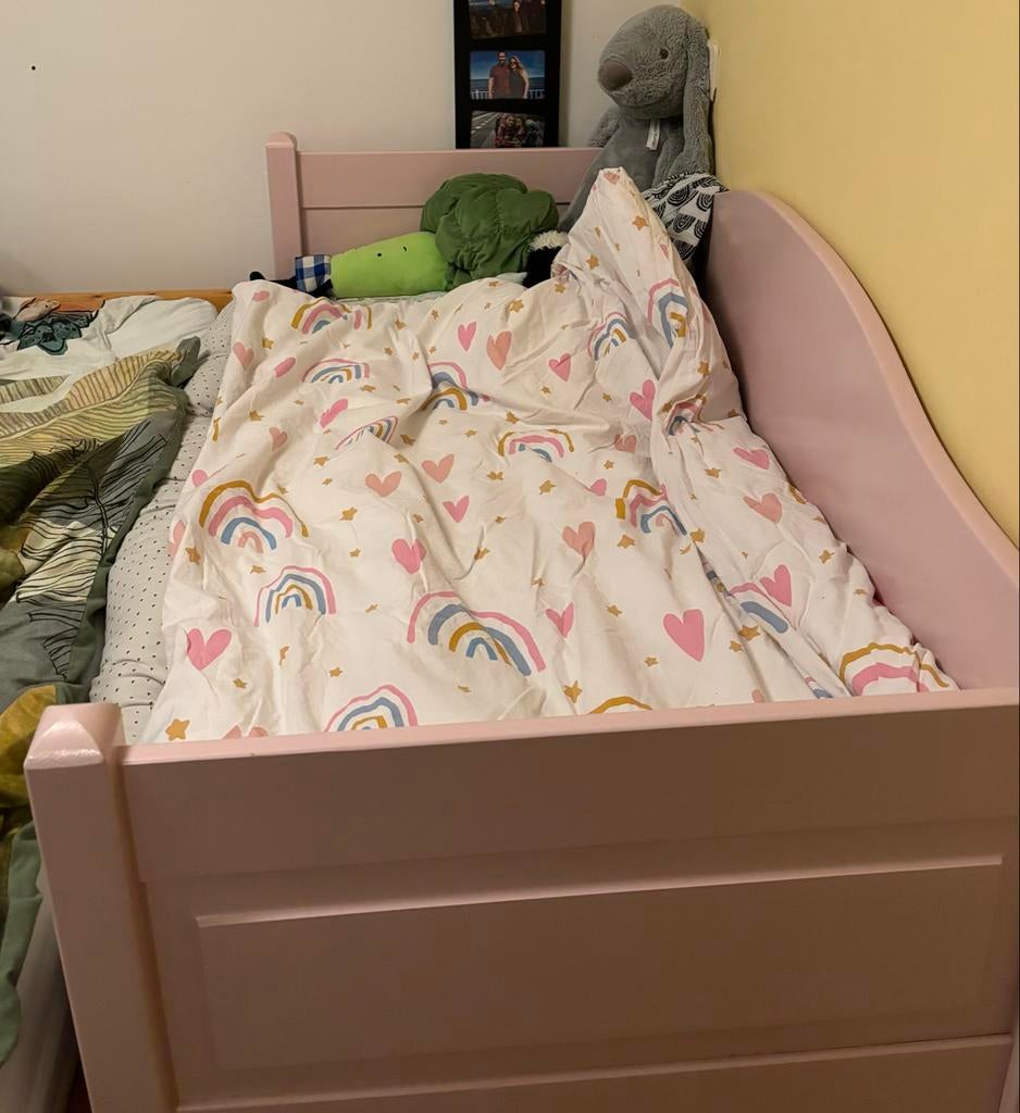 Roze peuterbed, Ophalen, Gebruikt, 70 tot 85 cm, 140 tot 160 cm