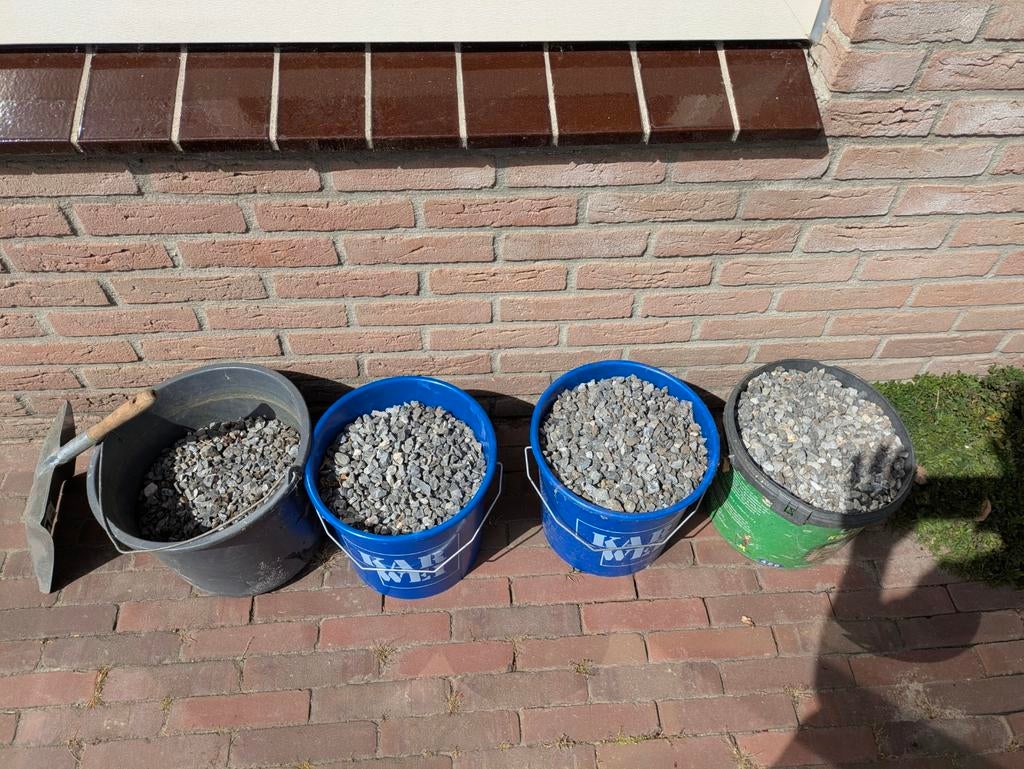 Grijze split voor tuin of oprit - 4 emmers, Tuin en Terras, Grind, Keien en Split, Ophalen, Gebruikt, Grijs, Split