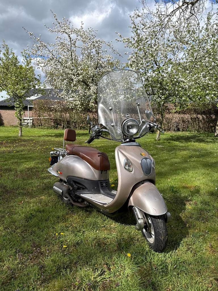 Mooie IVA scooter met windscherm, Ophalen, Gebruikt, Benzine, Overige merken