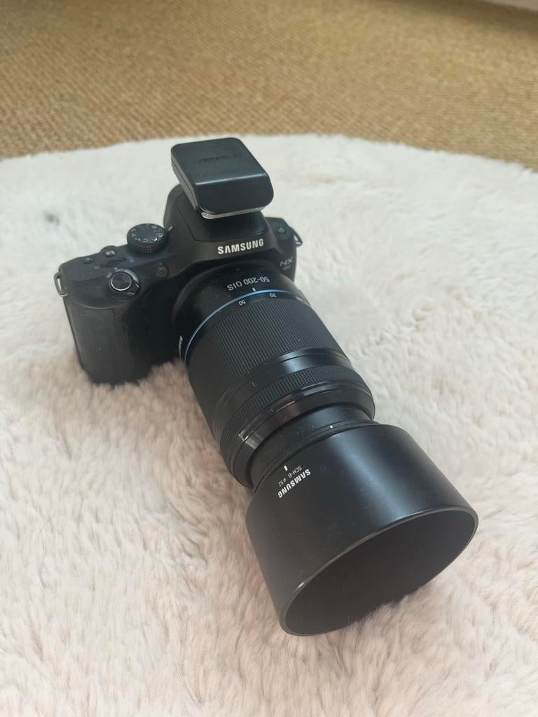 Samsung NX camera met lens, tas, accu en oplader (defect), Audio, Tv en Foto, Fotocamera's Digitaal, Niet werkend, Spiegelreflex