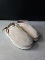 Nieuwe clogs, niet origineel Uggs maat 39, Kleding | Dames, Schoenen, Beige, Overige typen, Nieuw, Ophalen of Verzenden