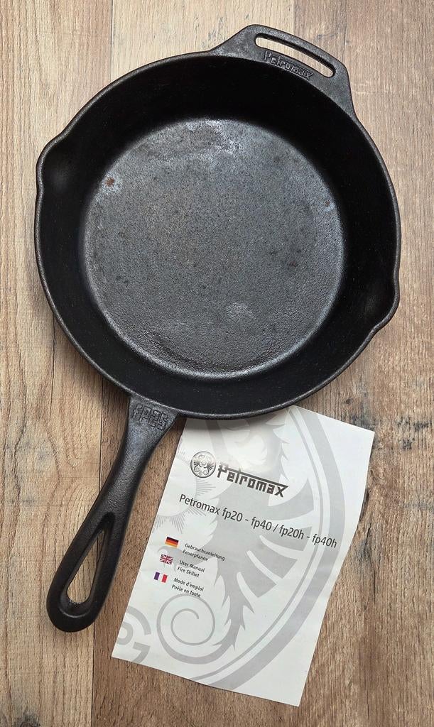 Petromax FP25 Gietijzeren Koekenpan - Duurzaam en Veelzijdig, Huis en Inrichting, Keuken | Potten en Pannen, Gietijzer, Ophalen of Verzenden