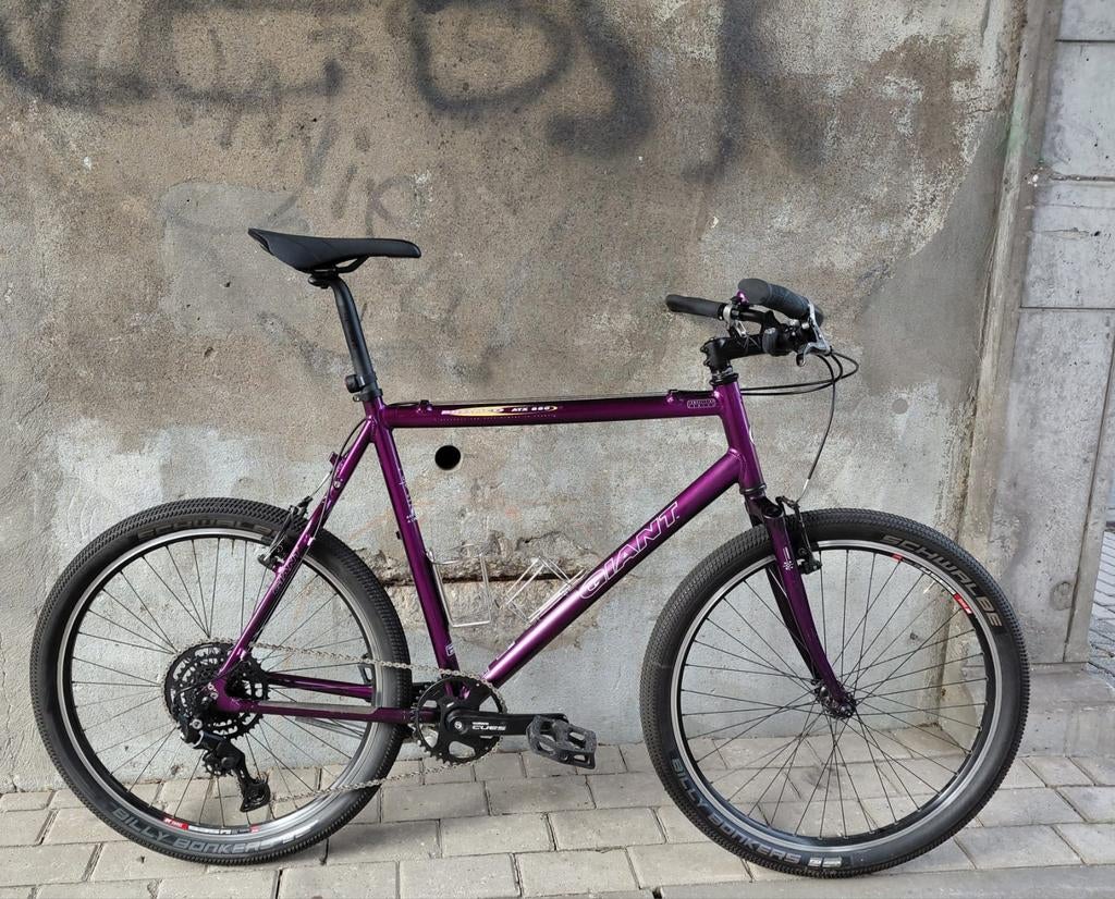 Giant Bronco 58 cm Shimano Cues 1x9s Billy Bonkers, Fietsen en Brommers, Fietsen | Mountainbikes en ATB, Zo goed als nieuw, Giant