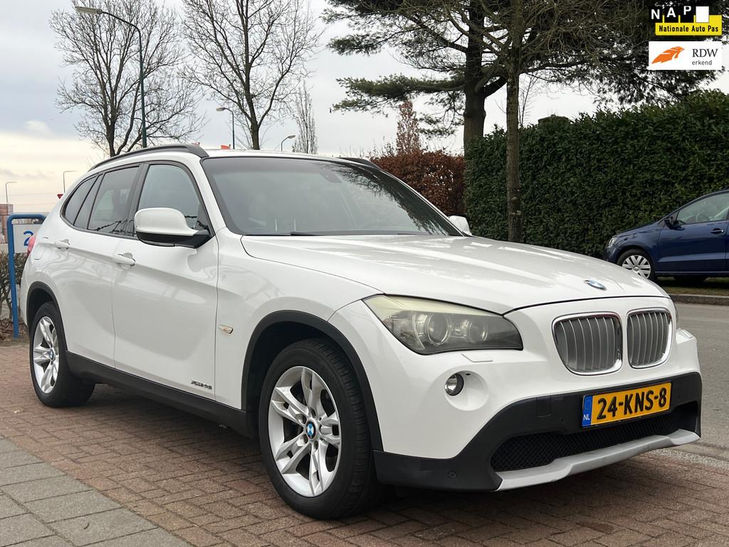 BMW X1 XDrive28i Executive 4WD *TREKGEWICHT 2000KG, Auto's, BMW, Euro 5, Stof, Gebruikt, 2000 kg