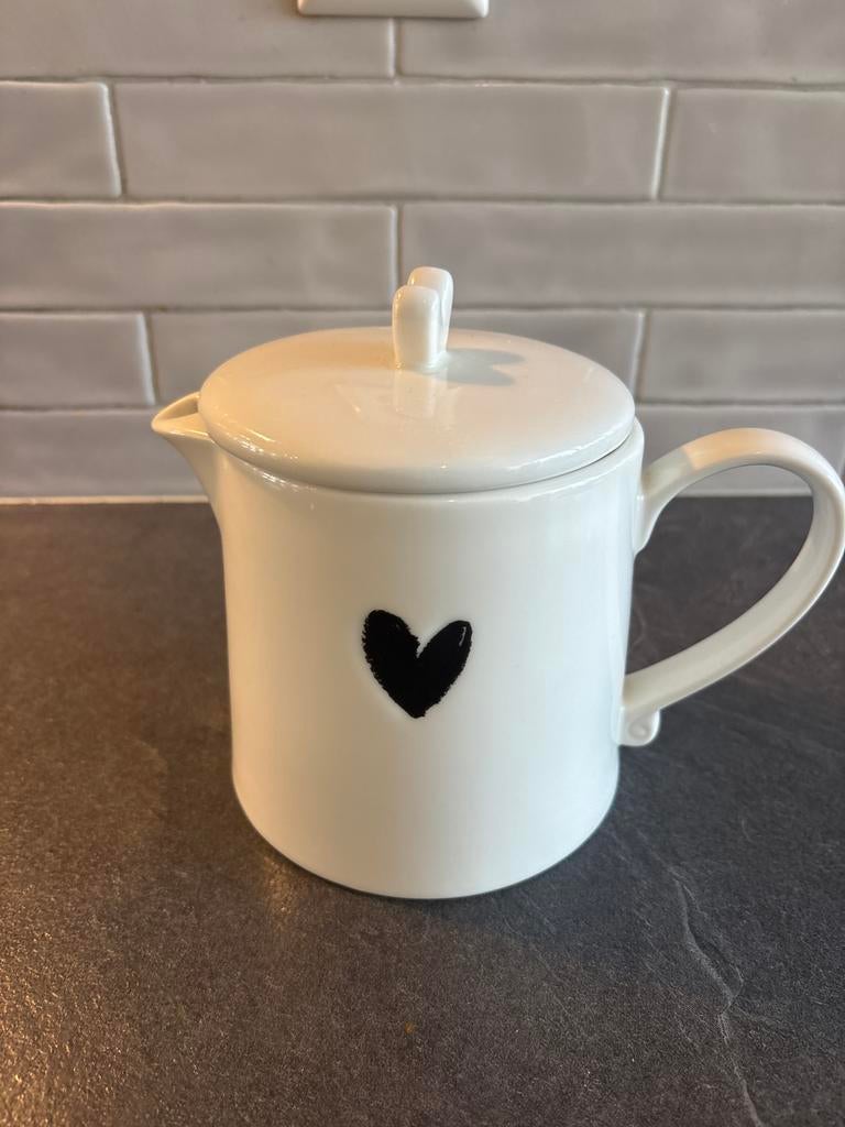 Theepot Bastion Collection met hartje, Gebruikt, Keramiek, Overige typen, Ophalen of Verzenden