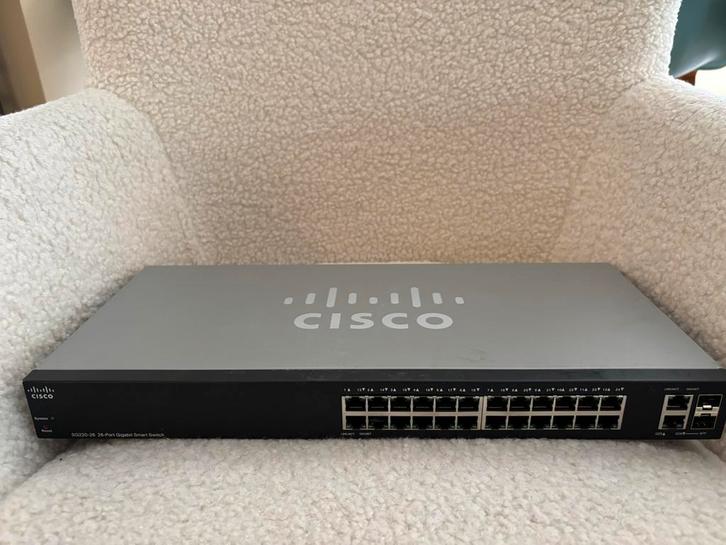 Cisco SG220-26 Gigabit Smart Switch - 26 poorten, Computers en Software, Netwerk switches, Nieuw, Ophalen of Verzenden