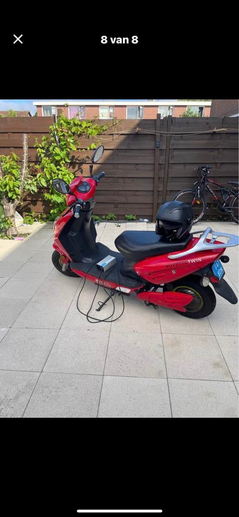 Te koop elektrische scooter, Fietsen en Brommers, Scooters | Yamaha, Gebruikt, Overige modellen, Maximaal 45 km/u, Elektrisch
