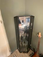 Hoek vitrine kast inclusief bier glazen. 171 x 72 x 51, Ophalen of Verzenden, Zo goed als nieuw