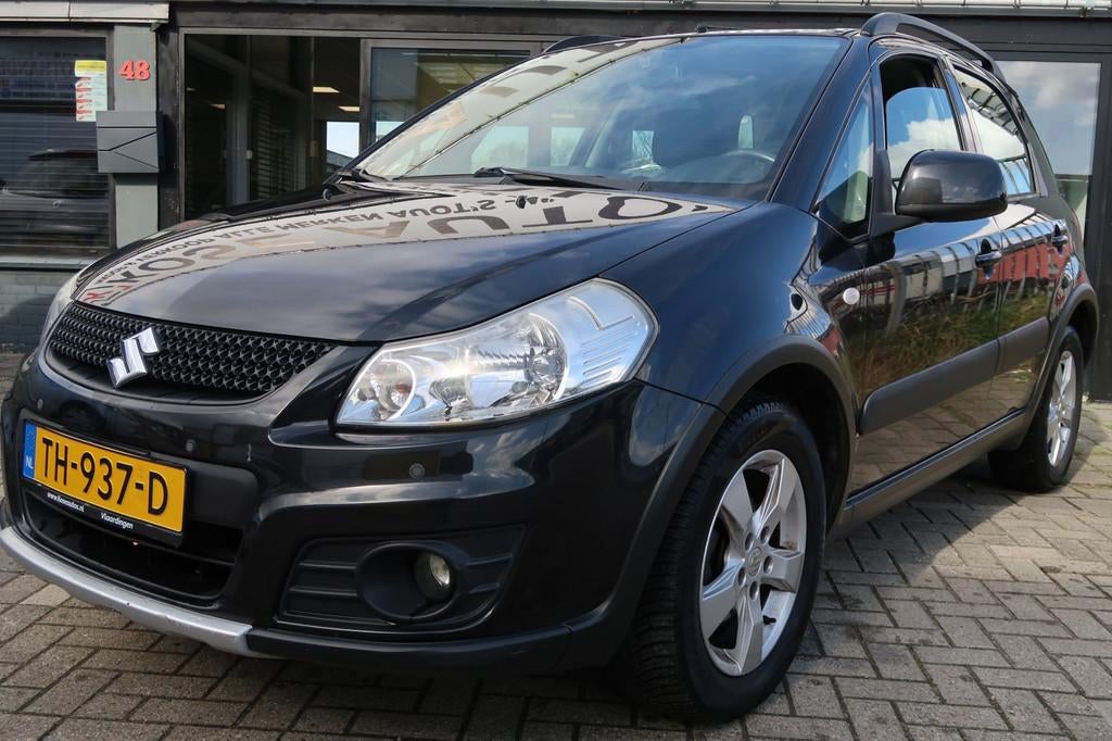Suzuki SX4 1.6 Exclusive, Auto's, Suzuki, Euro 5, Gebruikt, Zwart, 4 cilinders
