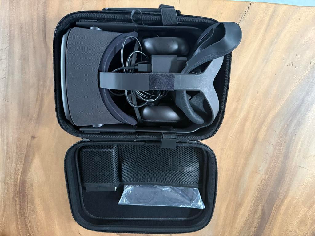 Oculus Quest 1 VR-bril, Spelcomputers en Games, Virtual Reality, Gebruikt, Overige platformen, VR-bril, Ophalen