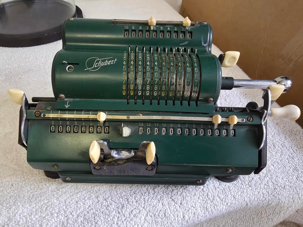 Schubert calculator rekenmachine, Ophalen