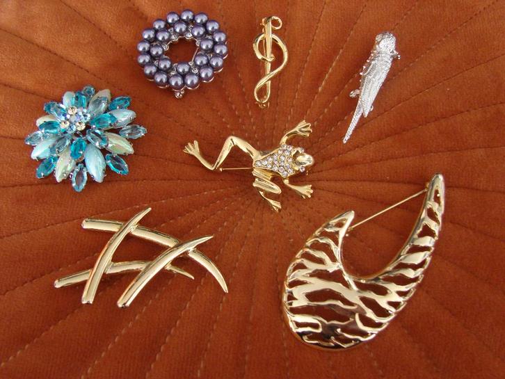 Vintage broches per stuk te koop., Sieraden, Tassen en Uiterlijk, Broches, Zo goed als nieuw, Overige materialen, Overige kleuren