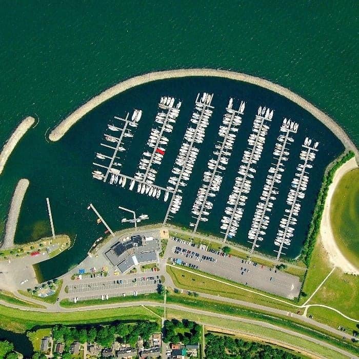 Ligplaats Regatta medemblik 13x5.25 te huur evt verkoop, Watersport en Boten, Herfst, Buiten