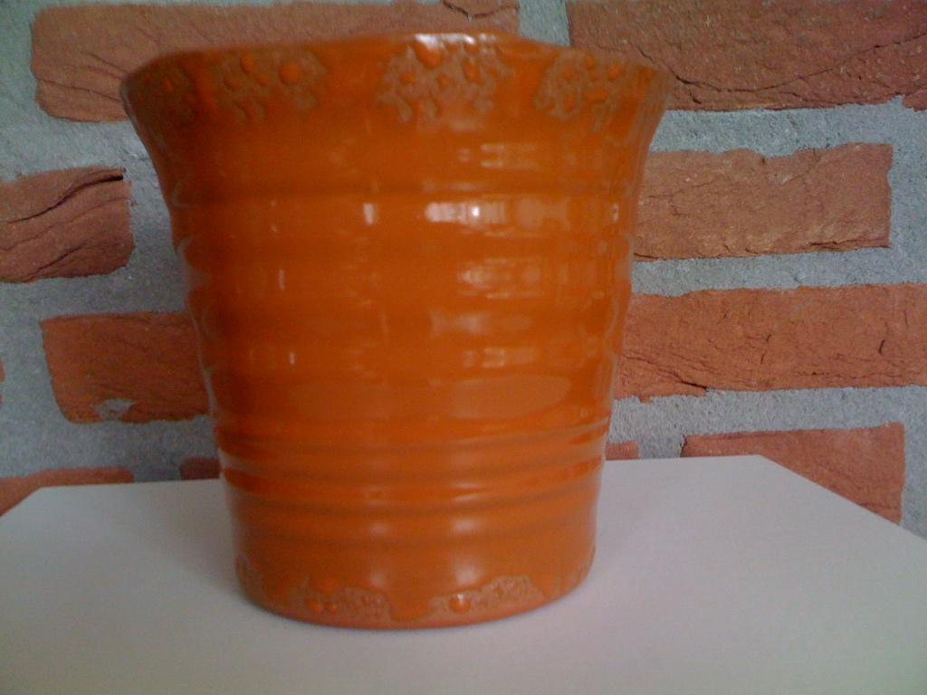 Bruine bloempot, Tuin en Terras, Bloempotten, Rond, Ophalen of Verzenden, Aardewerk, Binnen