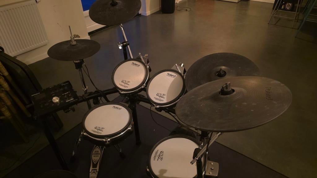 Mooie Roland td25kv, Ophalen, Zo goed als nieuw, Roland