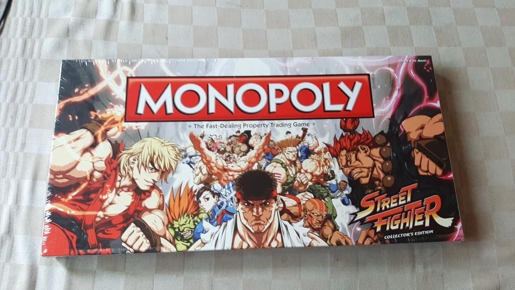 bordspel seal Monopoly Street Fighter Monopolie bekend Sega, Vijf spelers of meer, Ophalen of Verzenden, Nieuw