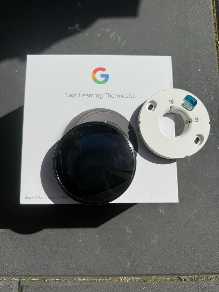 Nest Learning Thermostat - Gebruikt geen heatlink!, Doe-het-zelf en Verbouw, Thermostaten, Ophalen of Verzenden, Slimme thermostaat