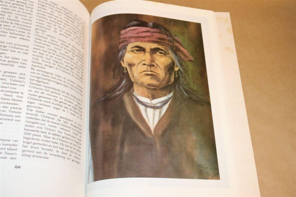 Noordamerikaanse Indianen — N'de, het volk van Ussen, Ophalen of Verzenden, Gelezen, Europa