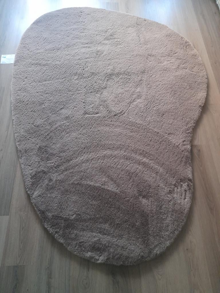 Lekker zacht vloerkleed ZGAN!! Amper gebruikt!, Huis en Inrichting, Ophalen, 100 tot 150 cm, Bruin, 200 cm of meer